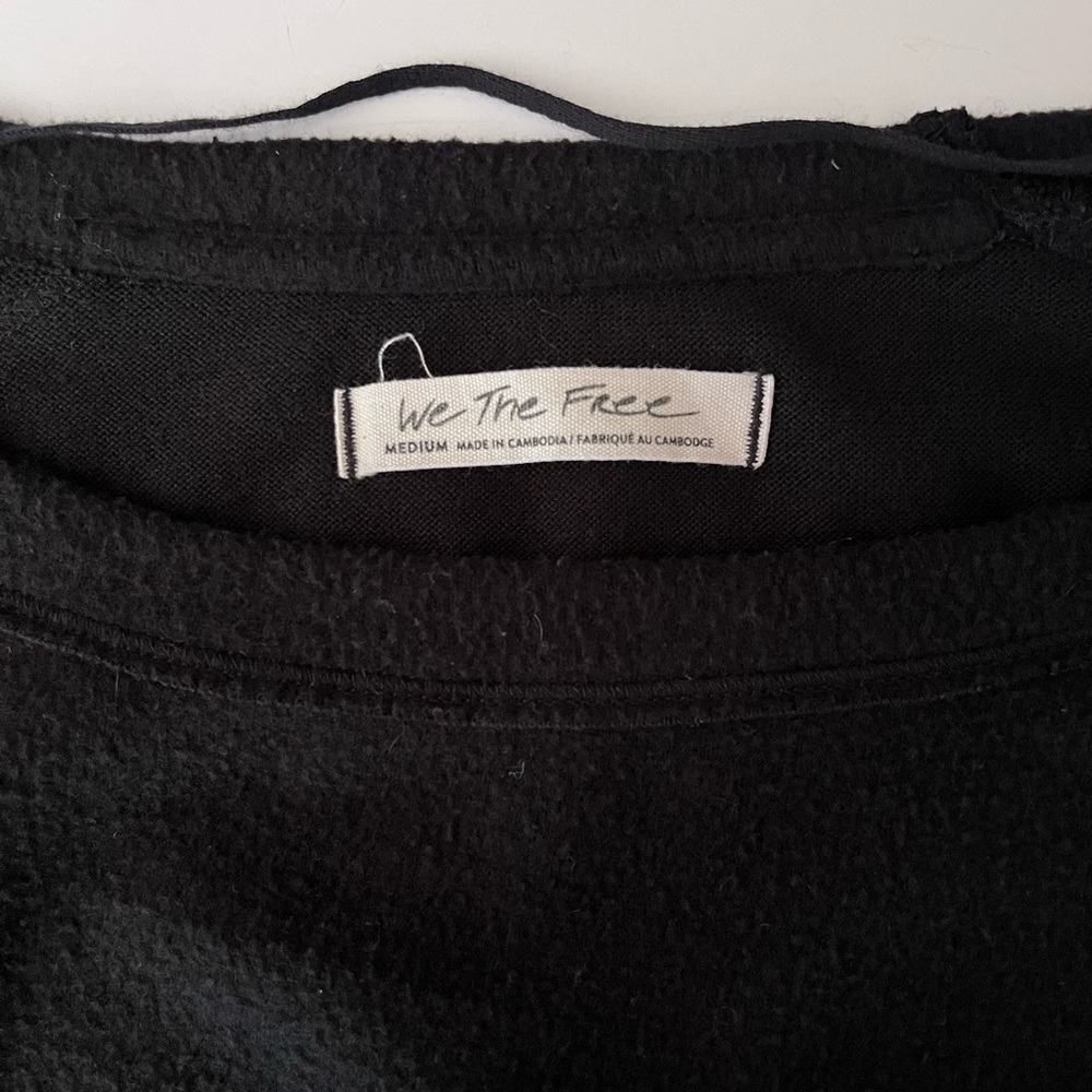 We The Free | Run To You Cropped Sweater - Picture 6 of 8